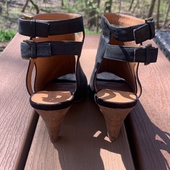 Nine West Black Peep Toe Heels - Picture 3 of 4